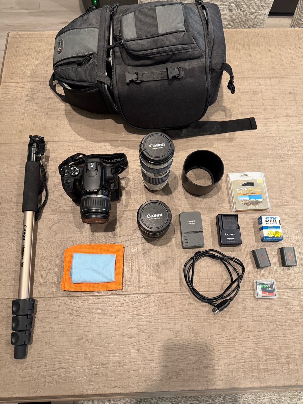 Canon EOX Rebel XTi Camera Kit with Lenses and Black Bag
